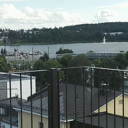 Moderni Avara Yksioe Jyvaeskylaen Ydinkeskustassa Jyväskylä