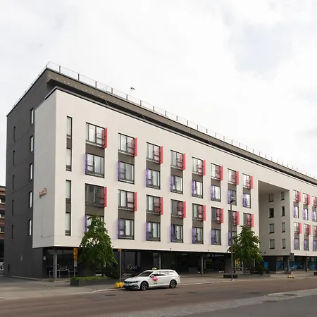 Moderni Avara Yksioe Jyvaeskylaen Ydinkeskustassa * Jyväskylä