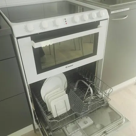 Moderni Avara Yksioe Jyvaeskylaen Ydinkeskustassa Διαμέρισμα *